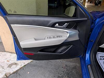 2023 Genesis G70 2.0T  RWD - Photo 18 - St. George, UT 84770-2625