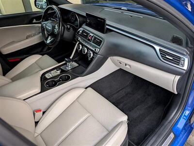 2023 Genesis G70 2.0T  RWD - Photo 4 - St. George, UT 84770-2625