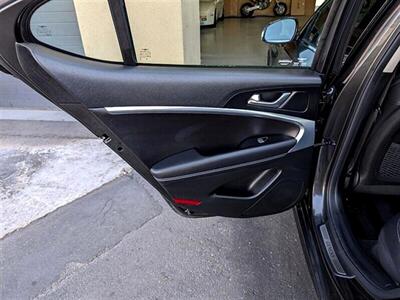 2023 Genesis G70 2.0T   - Photo 23 - St. George, UT 84770-2625