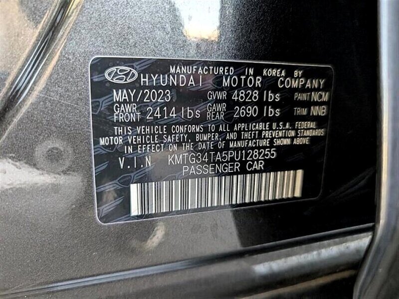 2023 Genesis G70 2.0T - Photo 31 - St. George, UT 84770-2625