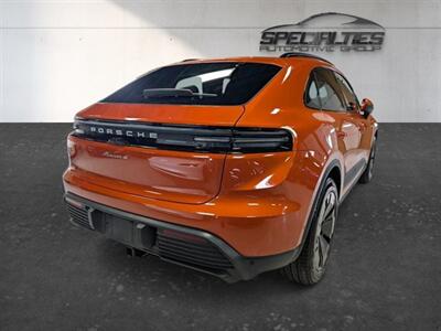 2024 Porsche Macan 4 Electric AWD - Photo 10 - Bountiful, UT 84010