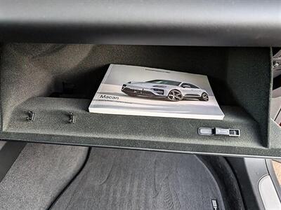 2024 Porsche Macan 4 Electric AWD - Photo 32 - Bountiful, UT 84010