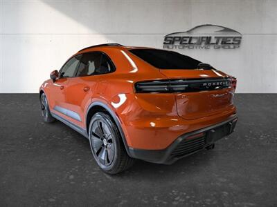 2024 Porsche Macan 4 Electric AWD - Photo 8 - Bountiful, UT 84010