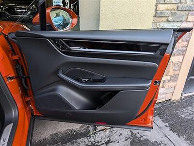 2024 Porsche Macan 4 Electric  AWD - Photo 30 - Bountiful, UT 84010