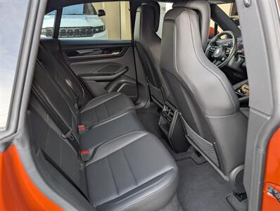 2024 Porsche Macan 4 Electric  AWD - Photo 29 - Bountiful, UT 84010