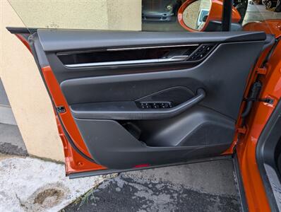 2024 Porsche Macan 4 Electric  AWD - Photo 18 - Bountiful, UT 84010