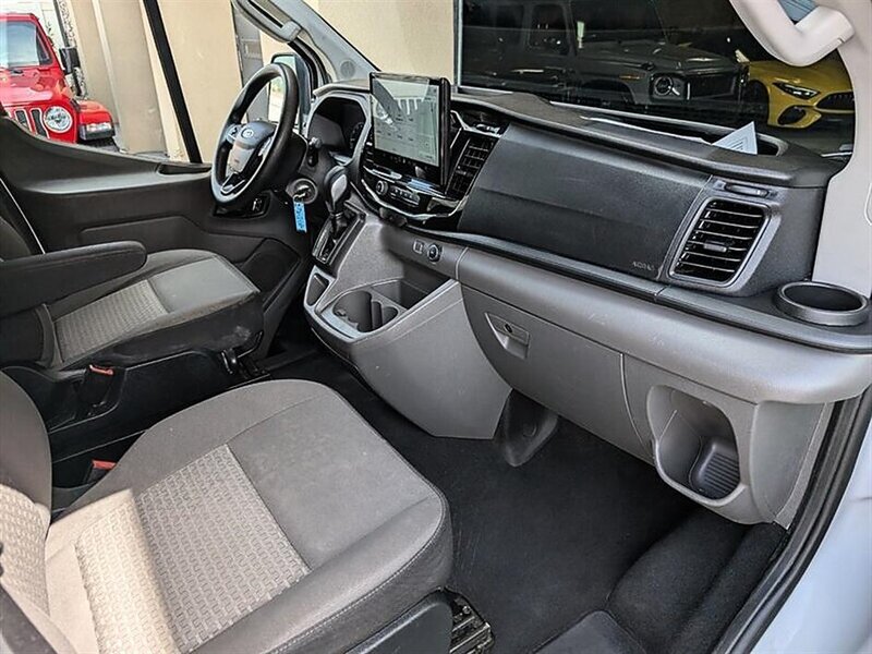 2023 Ford Transit 350 XLT 15-Passenger - Photo 4 - Bountiful, UT 84010