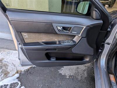 2010 Jaguar XF XFR   - Photo 18 - Bountiful, UT 84010