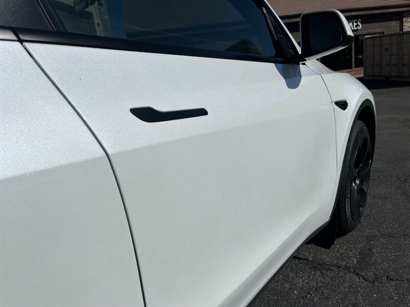 2024 Tesla Model Y Long Range * Hardware 4* - Photo 30 - St. George, UT 84770-2625