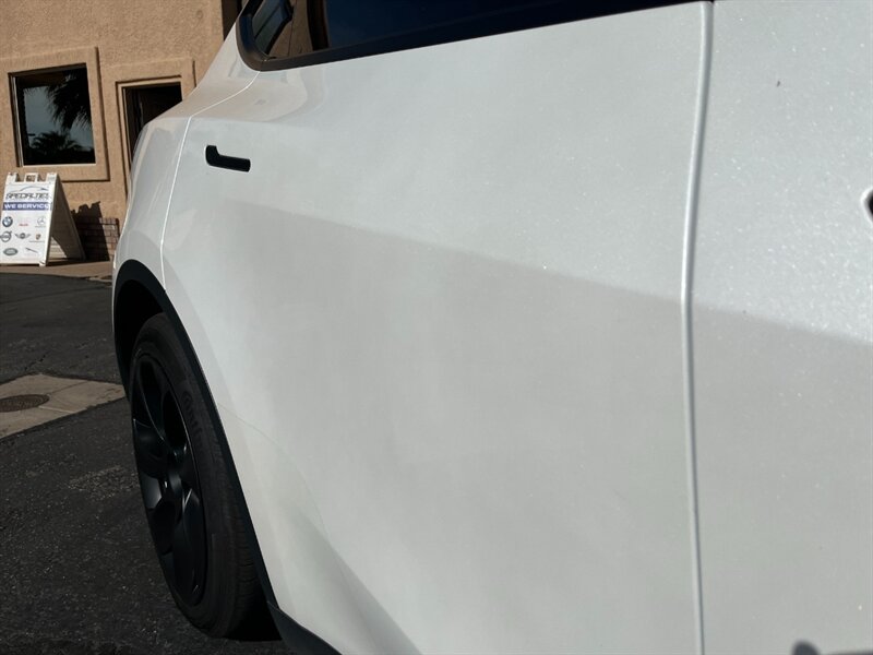 2024 Tesla Model Y Long Range * Hardware 4* - Photo 27 - St. George, UT 84770-2625