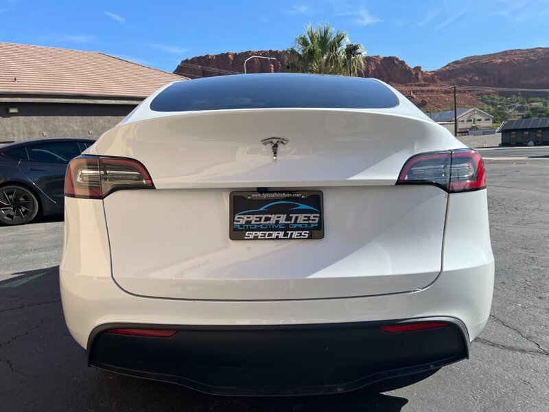 2024 Tesla Model Y Long Range * Hardware 4* - Photo 26 - St. George, UT 84770-2625