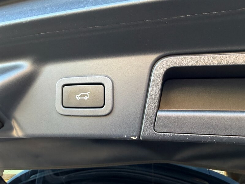 2021 Land Rover Range Rover Velar P250 S - Photo 44 - St. George, UT 84770-2625