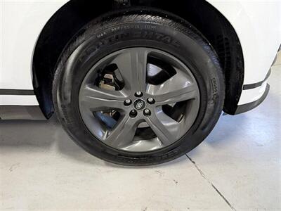 2025 Land Rover Range Rover Velar P250 Dynamic SE   - Photo 12 - Bountiful, UT 84010