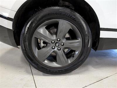2025 Land Rover Range Rover Velar P250 Dynamic SE   - Photo 13 - Bountiful, UT 84010