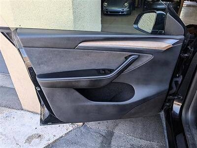 2023 Tesla Model Y Long Range   - Photo 18 - Bountiful, UT 84010