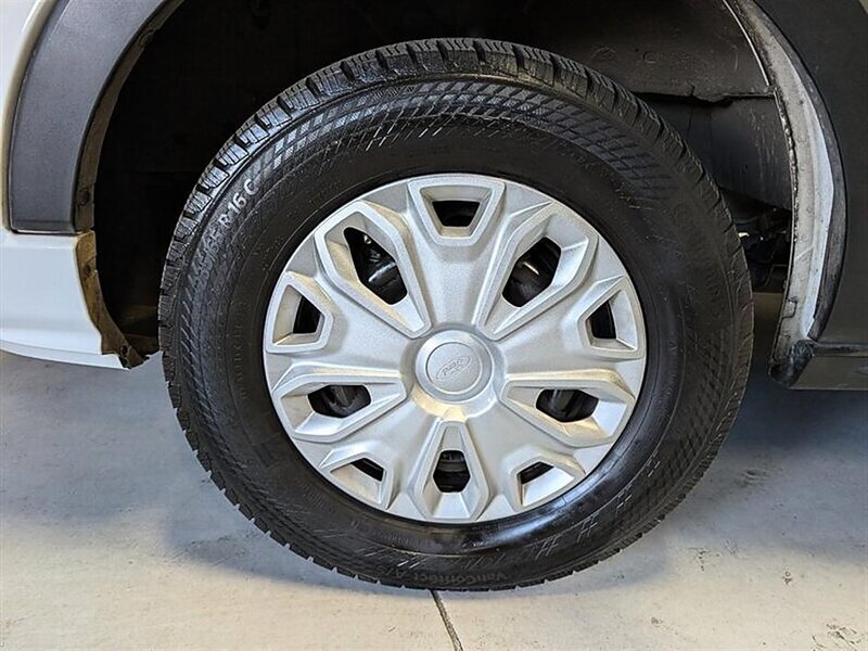 2024 Ford Transit 350 XLT 15-Passenger - Photo 15 - Bountiful, UT 84010