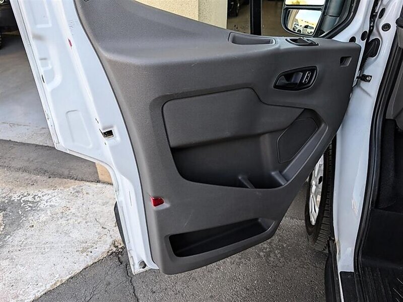 2024 Ford Transit 350 XLT 15-Passenger - Photo 18 - Bountiful, UT 84010