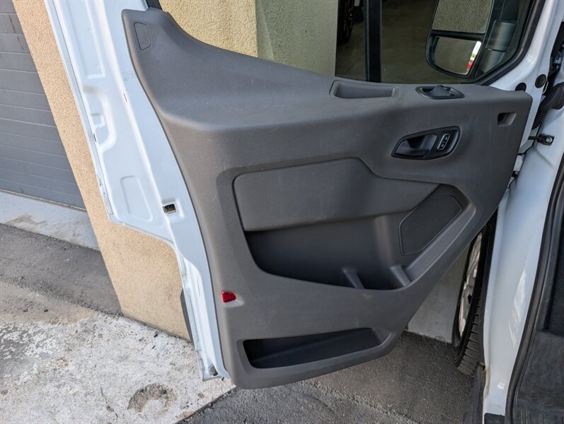 2024 Ford Transit 350 XLT 15-Passenger - Photo 18 - Bountiful, UT 84010