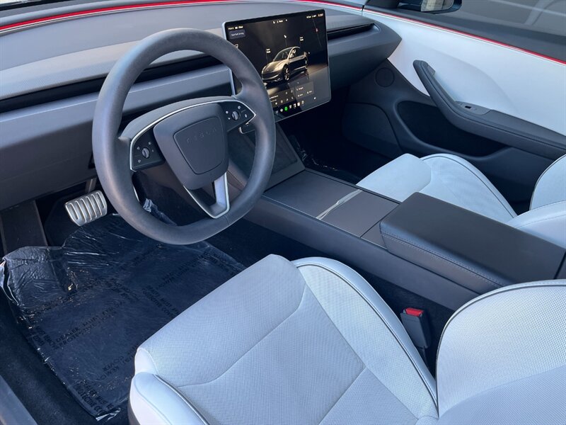 2024 Tesla Model 3 Performance - Photo 2 - St. George, UT 84770-2625