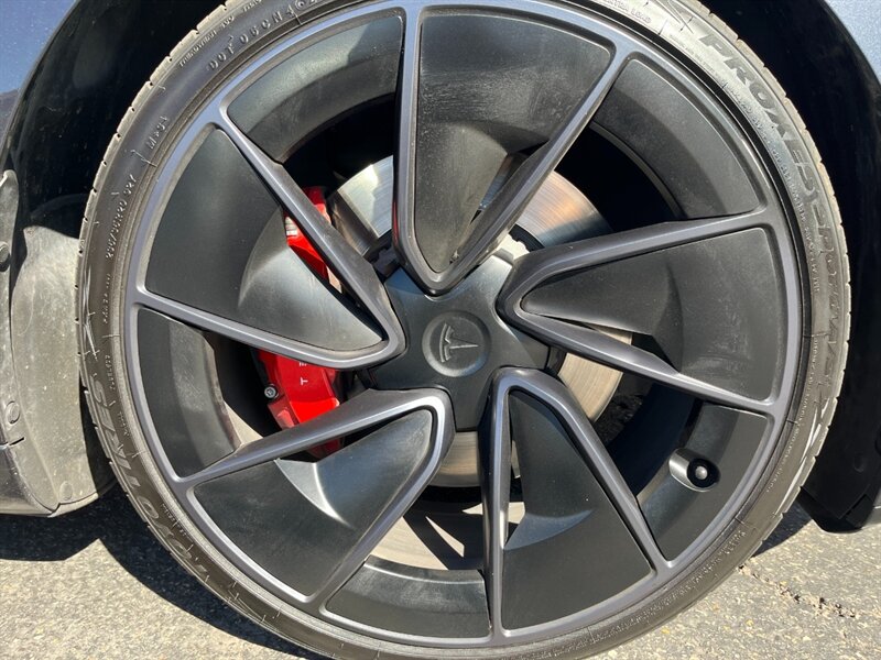 2024 Tesla Model 3 Performance - Photo 37 - St. George, UT 84770-2625