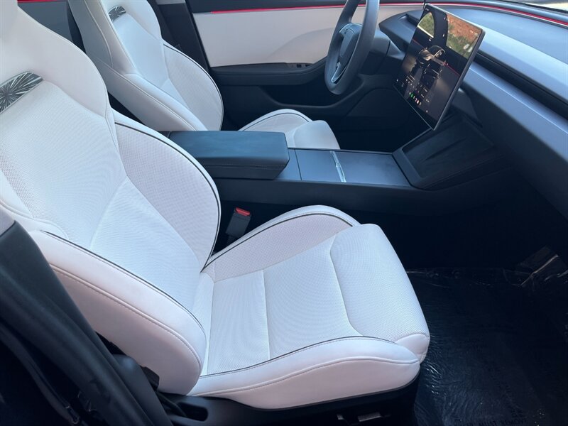 2024 Tesla Model 3 Performance - Photo 13 - St. George, UT 84770-2625