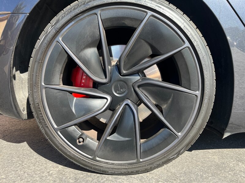 2024 Tesla Model 3 Performance - Photo 36 - St. George, UT 84770-2625