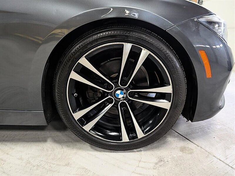2018 BMW 330i - Photo 12 - Bountiful, UT 84010