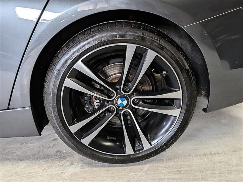 2018 BMW 330i - Photo 14 - Bountiful, UT 84010