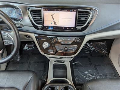 2021 Chrysler Pacifica Hybrid Touring L   - Photo 21 - Bountiful, UT 84010