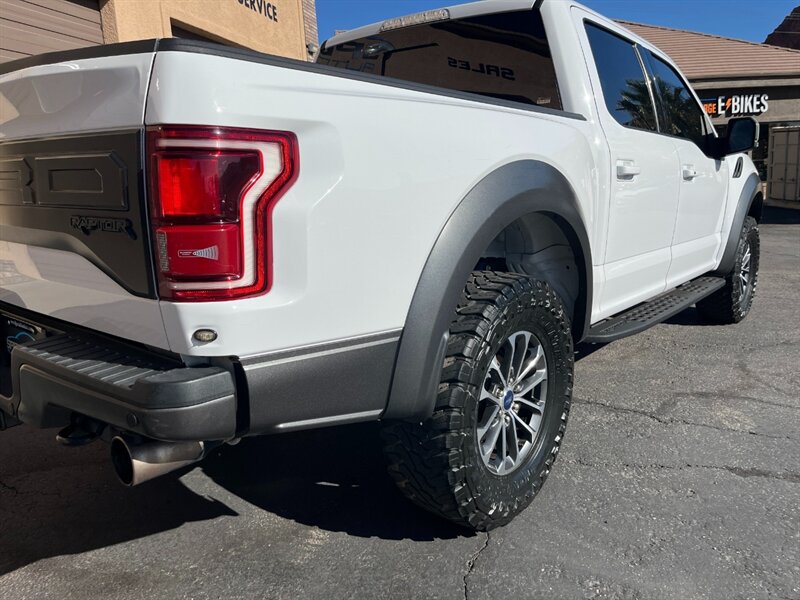 2018 Ford F-150 Raptor - Photo 24 - St. George, UT 84770-2625