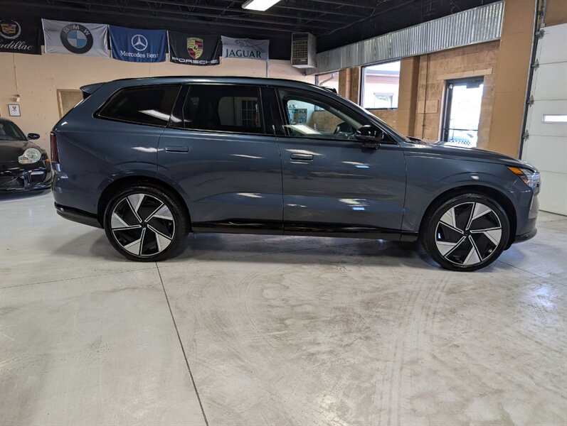 2025 Volvo EX90 Twin Motor Performance Ultra - Photo 11 - Bountiful, UT 84010