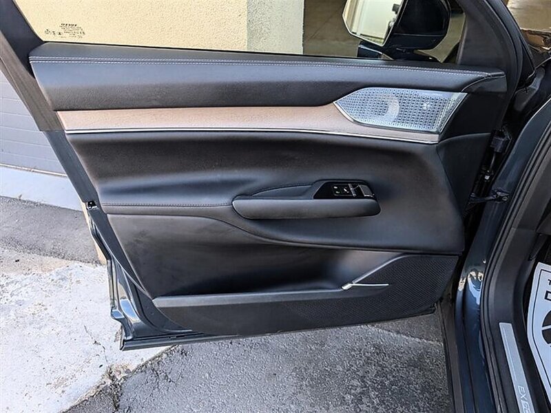 2025 Volvo EX90 Twin Motor Performance Ultra - Photo 18 - Bountiful, UT 84010
