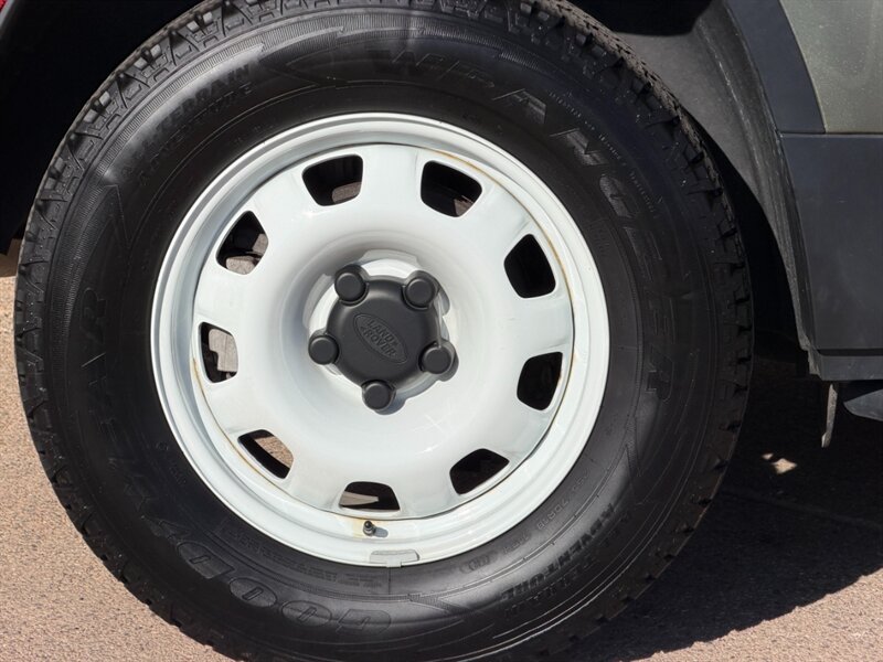 2022 Land Rover Defender 90 Standard - Photo 36 - St. George, UT 84770-2625