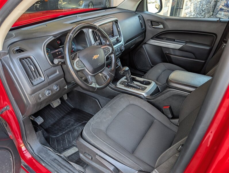 2019 Chevrolet Colorado LT - Photo 2 - Bountiful, UT 84010