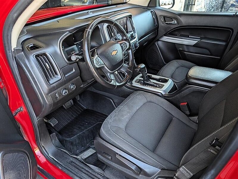 2019 Chevrolet Colorado LT - Photo 2 - Bountiful, UT 84010