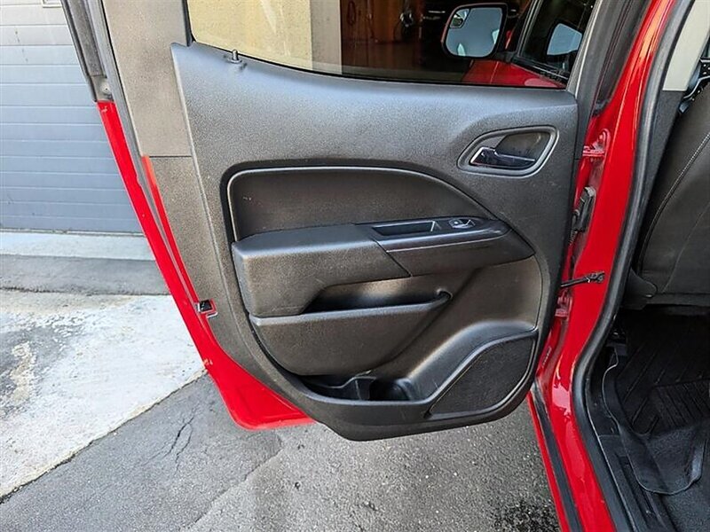2019 Chevrolet Colorado LT - Photo 26 - Bountiful, UT 84010