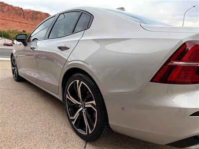 2024 Volvo S60 B5 Plus Dark Theme   - Photo 23 - Bountiful, UT 84010