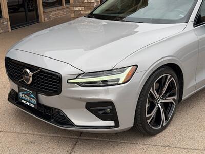 2024 Volvo S60 B5 Plus Dark Theme   - Photo 12 - St. George, UT 84770-2625