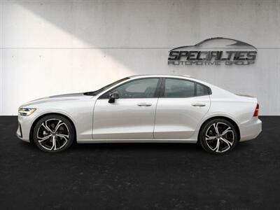 2024 Volvo S60 B5 Plus Dark Theme   - Photo 3 - Bountiful, UT 84010