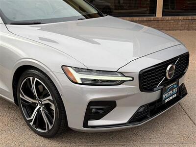 2024 Volvo S60 B5 Plus Dark Theme   - Photo 10 - Bountiful, UT 84010