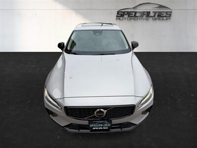 2024 Volvo S60 B5 Plus Dark Theme   - Photo 19 - Bountiful, UT 84010