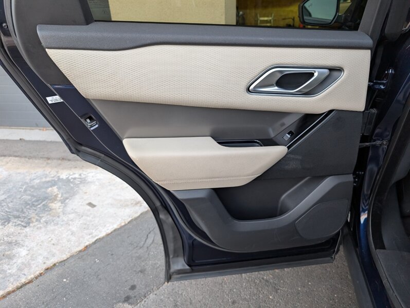 2021 Land Rover Range Rover Velar P250 S - Photo 18 - Bountiful, UT 84010