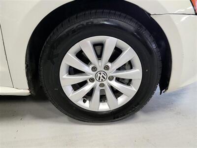 2014 Volkswagen Passat 1.8T S PZEV   - Photo 12 - Bountiful, UT 84010