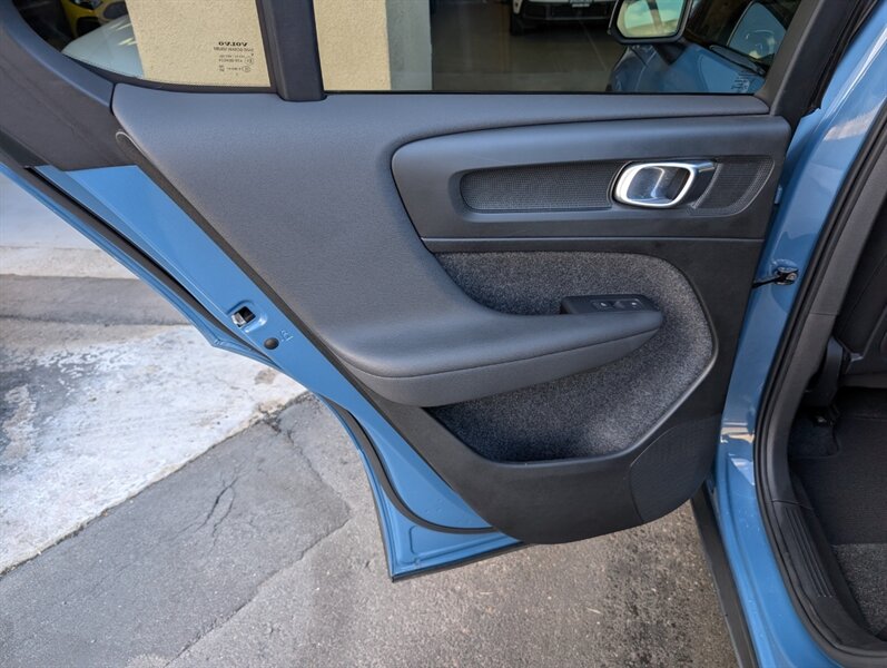 2023 Volvo C40 Recharge Twin Ultimate - Photo 23 - Bountiful, UT 84010
