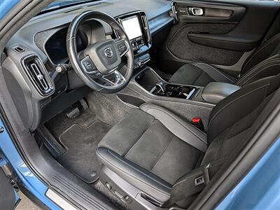 2023 Volvo C40 Recharge Twin Ultimate - Photo 2 - Bountiful, UT 84010