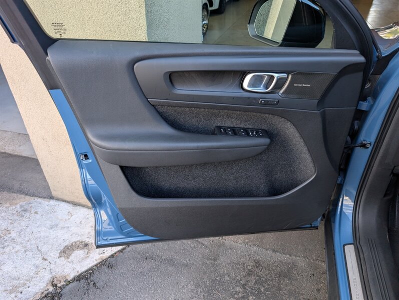 2023 Volvo C40 Recharge Twin Ultimate - Photo 18 - Bountiful, UT 84010
