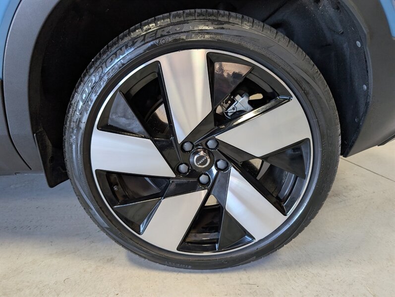 2023 Volvo C40 Recharge Twin Ultimate - Photo 14 - Bountiful, UT 84010