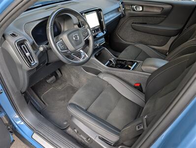 2023 Volvo C40 Recharge Twin Ultimate - Photo 2 - Bountiful, UT 84010