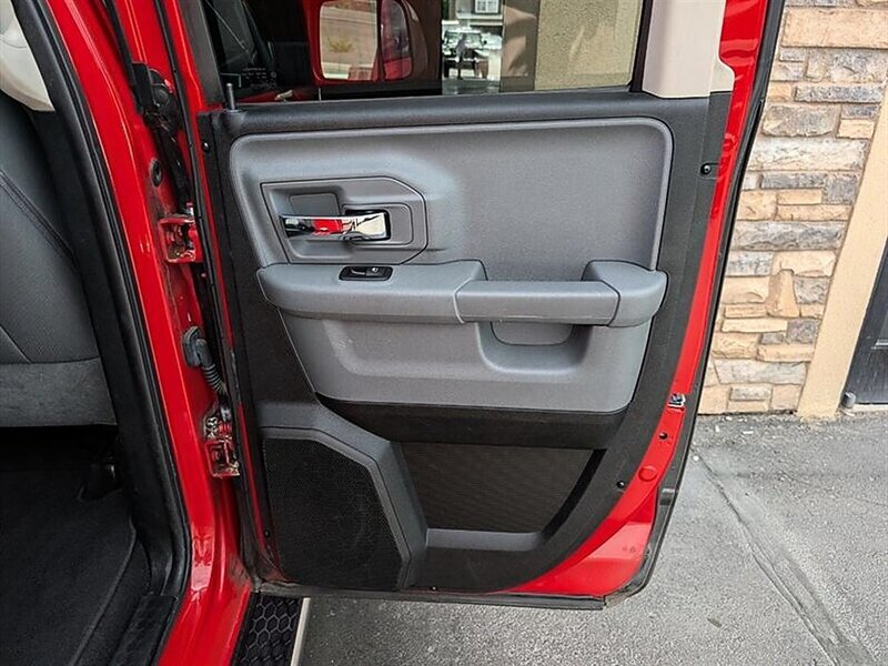 2015 RAM 1500 SLT - Photo 30 - Bountiful, UT 84010