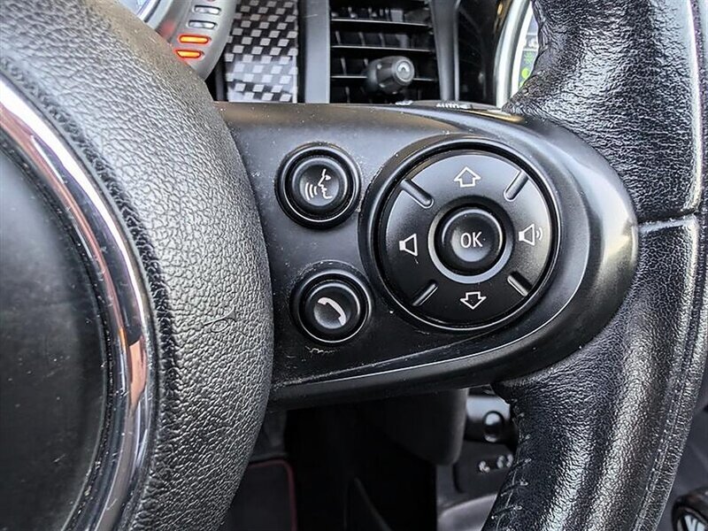 2016 MINI Cooper S Convertible - Photo 32 - Bountiful, UT 84010